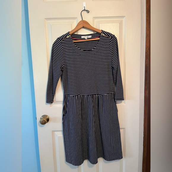 Boden Dresses & Skirts - Boden Navy and White Striped 3/4 Sleeve Dress